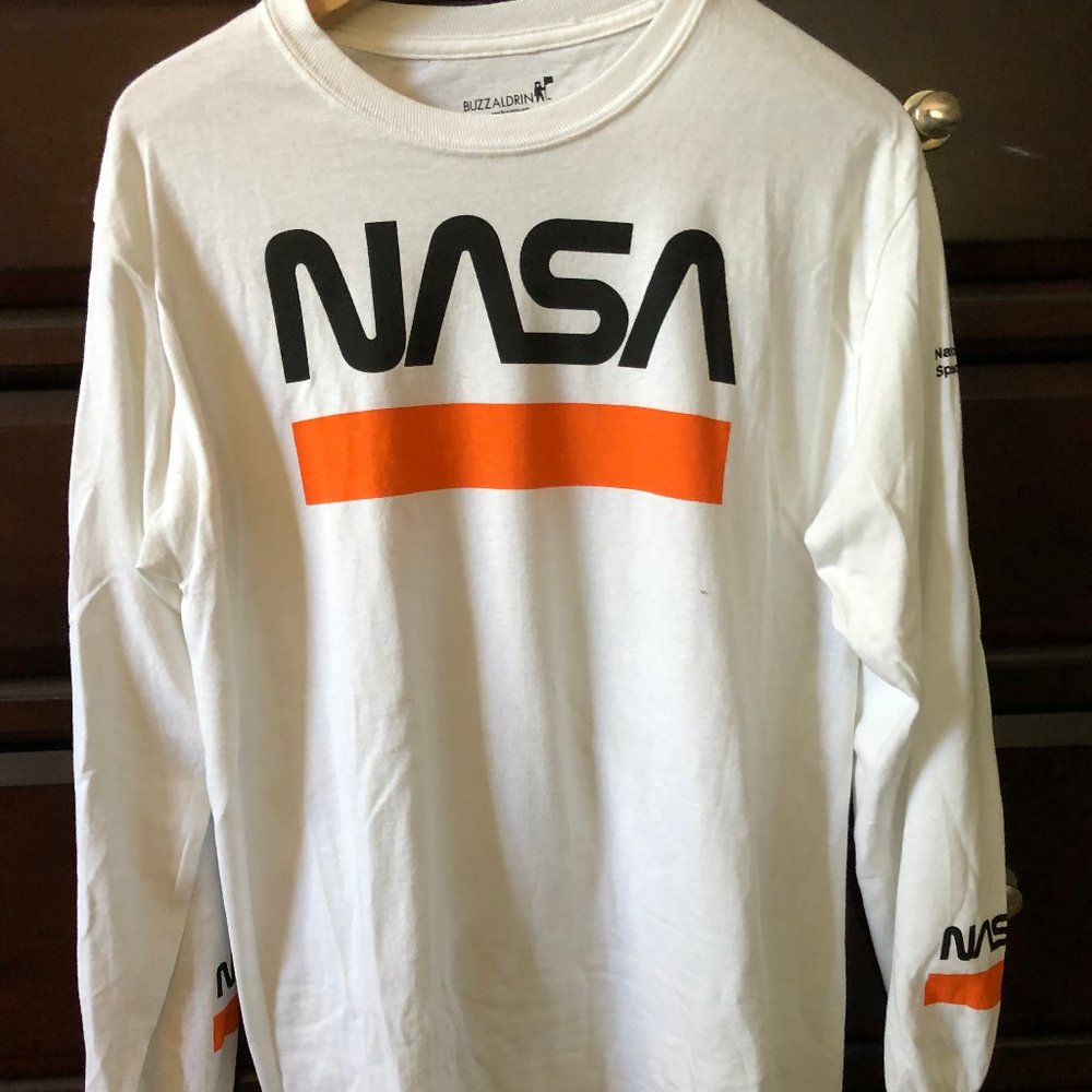 NASA x Pacsun Adult Medium Long Sleeve Shirt